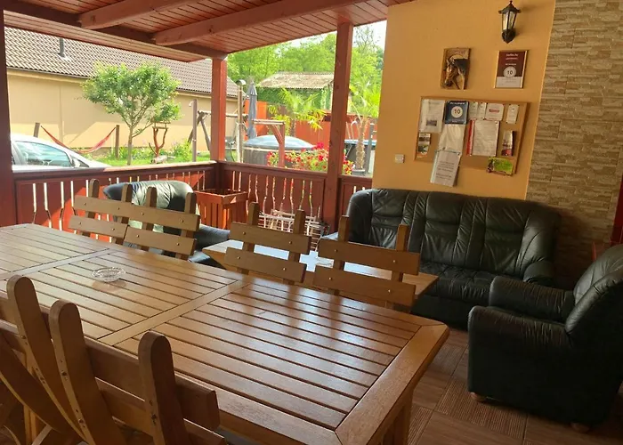Viki Vendeghaz Guest house